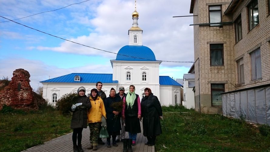 Православные добровольцы побывали в Спасо-Зеленогорском женском монастыре