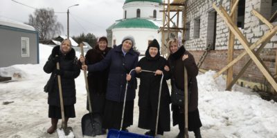 Трудовая помощь и Прощеное воскресение в монастыре Трудовая помощь и Прощеное воскресение в монастыре