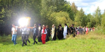 Крестный ход «Золотая речка» Крестный ход «Золотая речка»