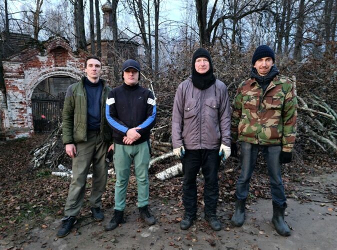 Два выходных дня в трудах праведных