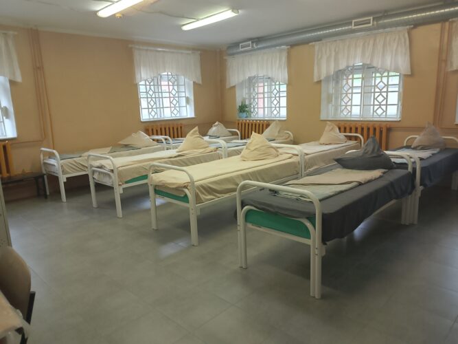 Улучшить условия проживания подопечных