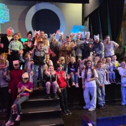 Посмотреть спектакль и пообщаться